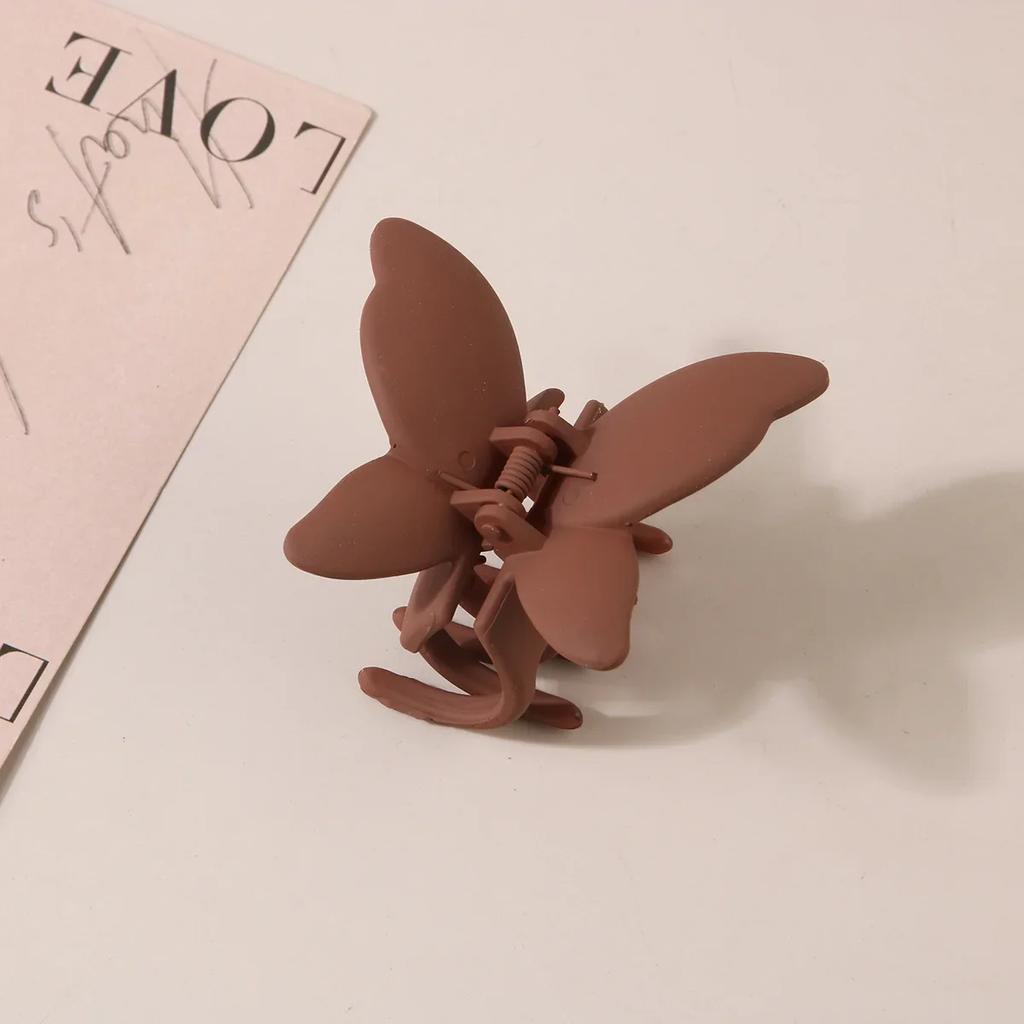 Sweet Frosted Matte Butterfly Hair Claw Clip Women Simple Solid Color Fashion Exquisite Shark Clip for Girl Hair Accessories