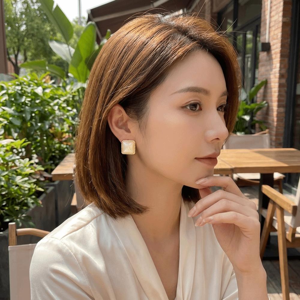 Acrylic Metal Material Acrylic Stud Earrings Elegant Minimalist Geometric Earrings Dainty Versatile White Fashion Jewelry Women