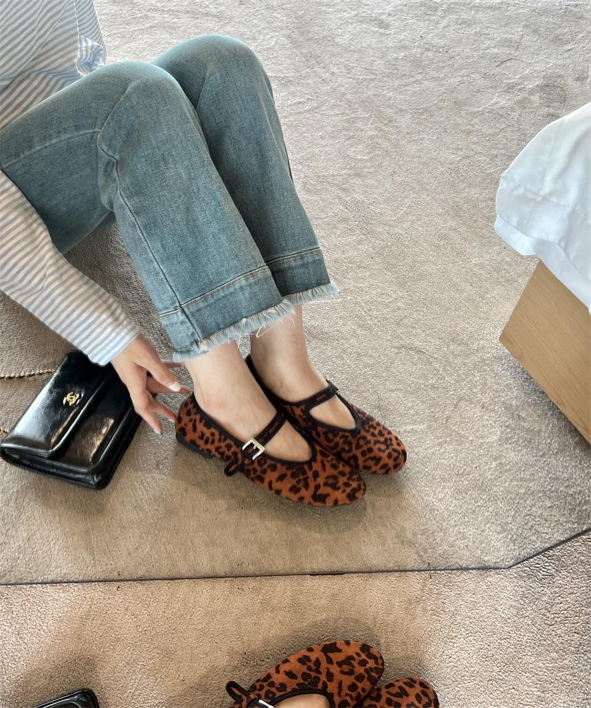 

2025 ретро туфли Мэри Джейн на плоской подошве с неглубоким вырезом и ремешком, женские весенне-летние повседневные балетки, туфли для бабушки 39 цветной печати леопарда