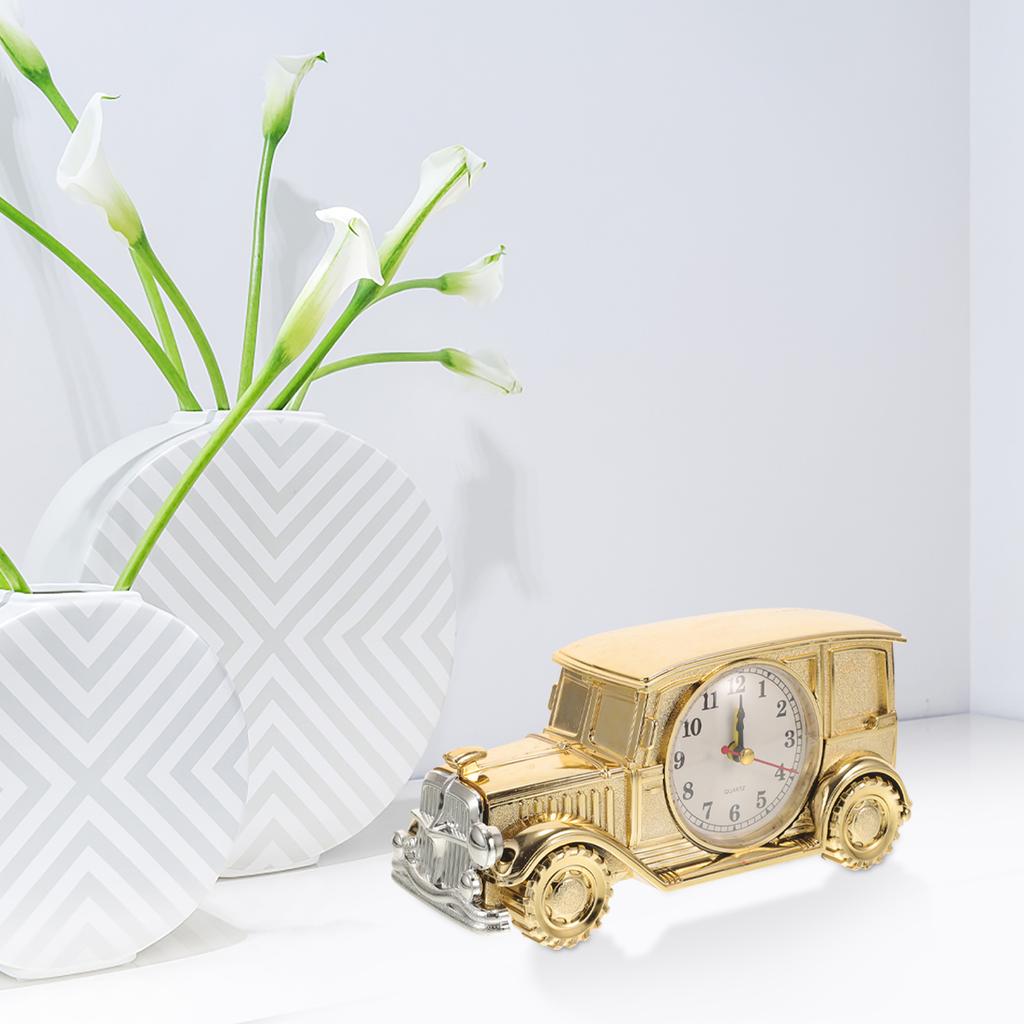 1Pcs Vintage Car Alarm Clock Creative Design Material Silent Precise Time Display Tabletop Room Decor Silver