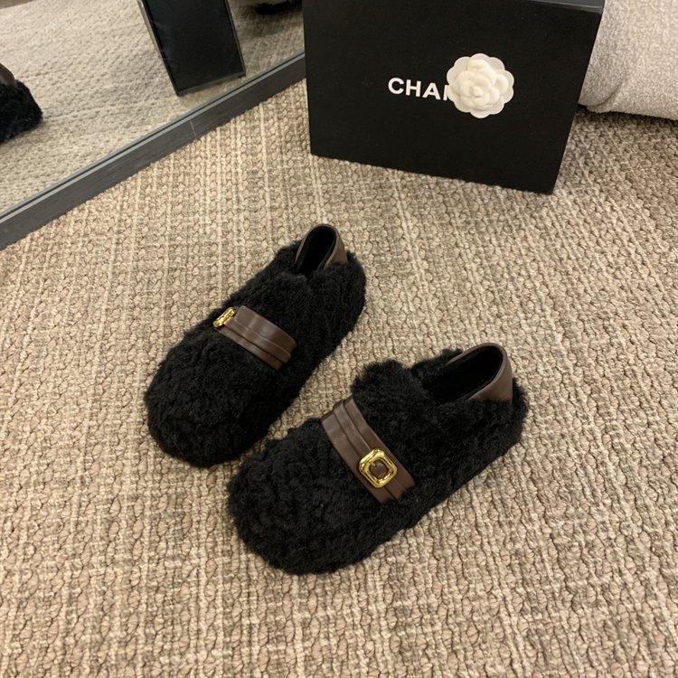 Two Women Wearing Fluffy Shoes 2025 New Autumn and Winter Thick-soled Heightening Belt Buckle Piled Thickened One Pedal Cotton Shoes Women