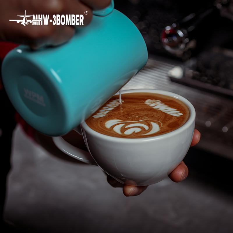 MHW-3BOMBER 280ML Šálek na espresso s podšálkem a lžičkou Keramický čajový hrnek Sada Domácí kuchyňské doplňky Vánoční dárky pro milovníky kávy