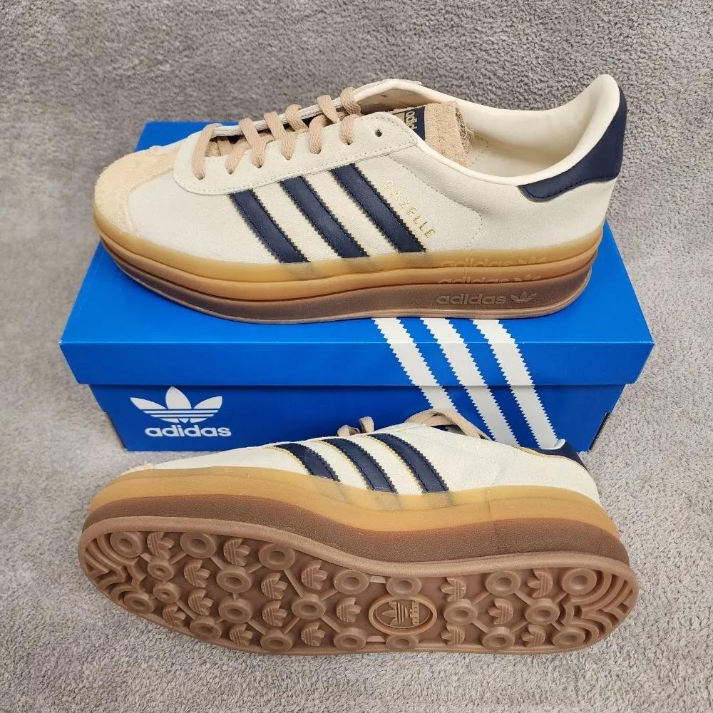 adidas Gazelle Bold Sneakers JQ5126 220