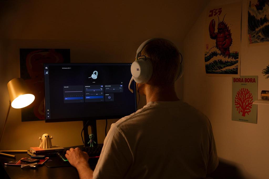 JBL QUANTUM 120 Gaming Headset / High-Resolution Audio / Headphones / 3.5MM Connection / Entry-Level Model / Ice / JBLQTUM120ICE