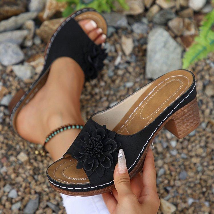 Женская простая обувь Летние ретро римские сандалии Женские повседневные сандалии на танкетке с цветами Шлепанцы Женские платформенные шлепанцы 42EUCN43 чёрный 1740₽
