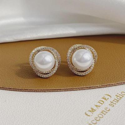 High-Grade French Rose Pearl Retro No-Piercing Earrings - Celebrity Style, Lightweight Luxury