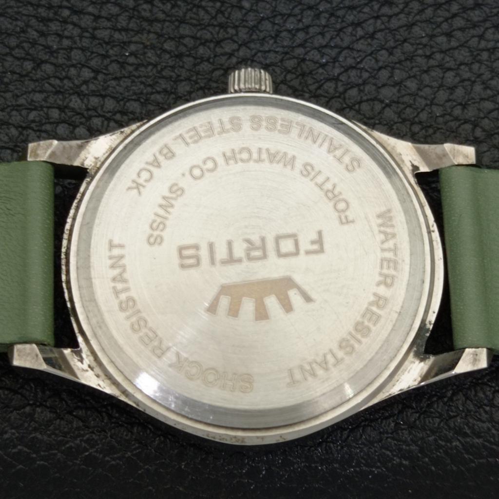 REFURBISHED SWISS VINTAGE HAND-WINDING MENS GREEN COLOR DIAL WATCH A500034-2 R151a-a500034