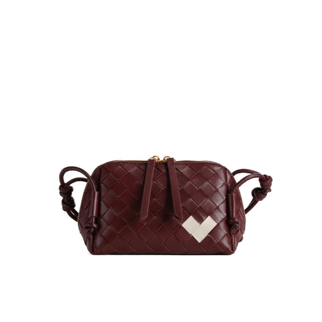 Popular Red Sheepskin Woven Bag Shoulder Messenger Handbag Knotted Zipper Fashionable Leather Women's Bag Wholesale