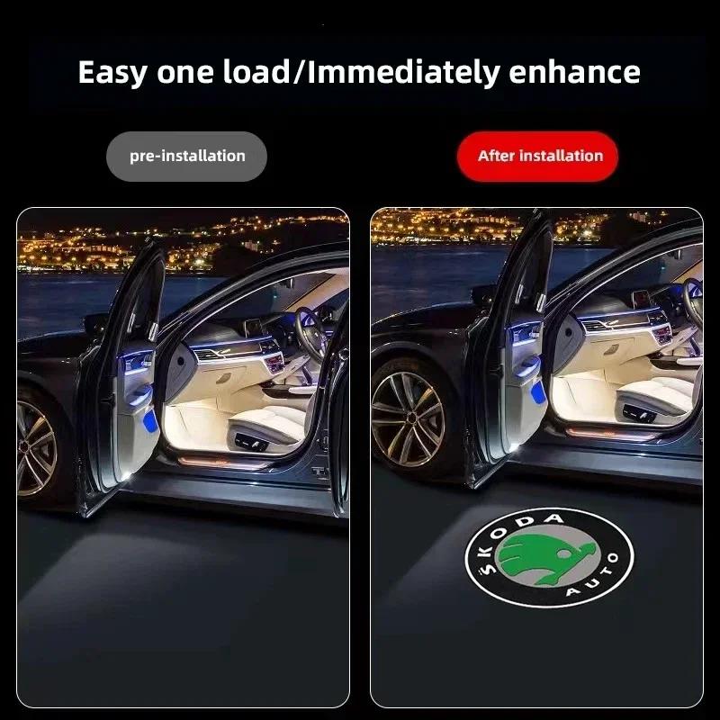 Autoaufkleber 2 Stück Auto Tür Logo Willkommenslicht HD Courtesy Light für Skoda Octavia Superb Rapid Kodiaq Karoq Fabia Kamiq Roomster C