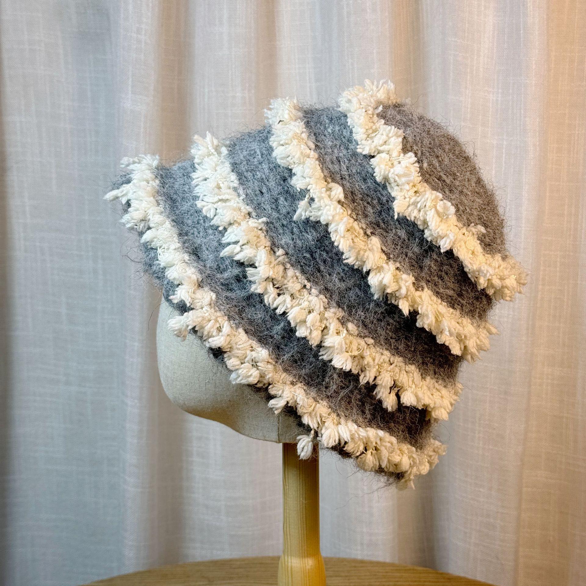 

Панама женская в японском стиле с меховой отделкой, маленькая шляпа-ведро в корейском стиле сяосян, вязаная шляпа-панама, без макияжа и универсальный тренд one size