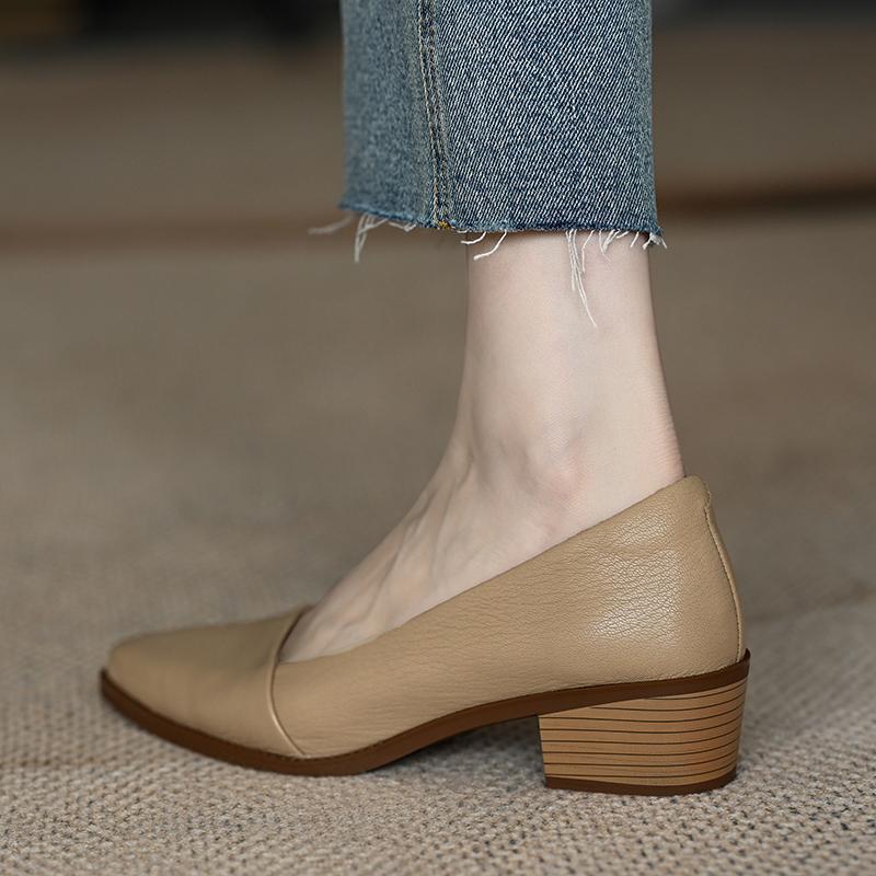 Spitze Einzelne Schuhe Damen 2025 neu dicker Absatz rutschfest weiches Leder Französische leichte Öffnung mittlerer Absatz aprikosenfarben Damen High Heels einzelne Schuhe