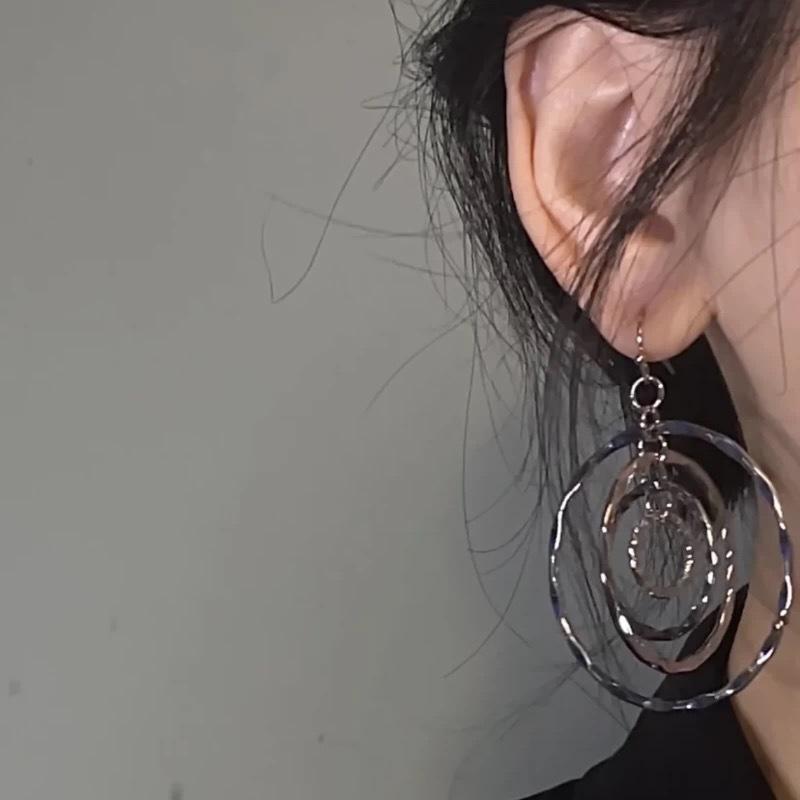 Fashion Exaggerated Sweet Cool Hot Girl Style Retro Earrings Female, Cold Wind Geometric Circle Multi-layer Hammer Earrings Earrings