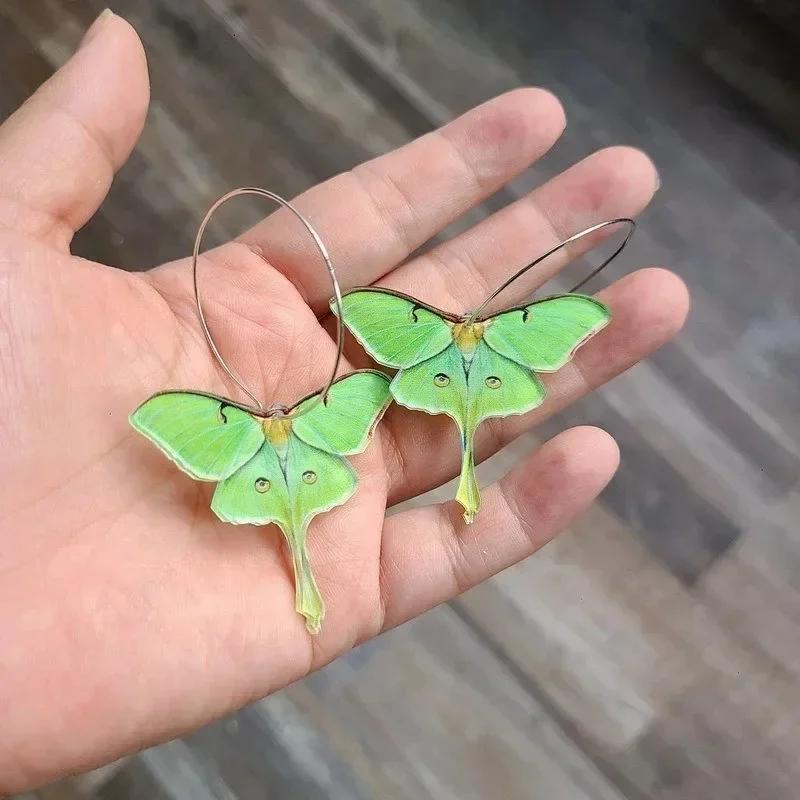 1 Pair Green Butterfly Moth Unusual Acrylic Hanging Pendants Earrings For Women Female Girls Vintage Earring Jewelry