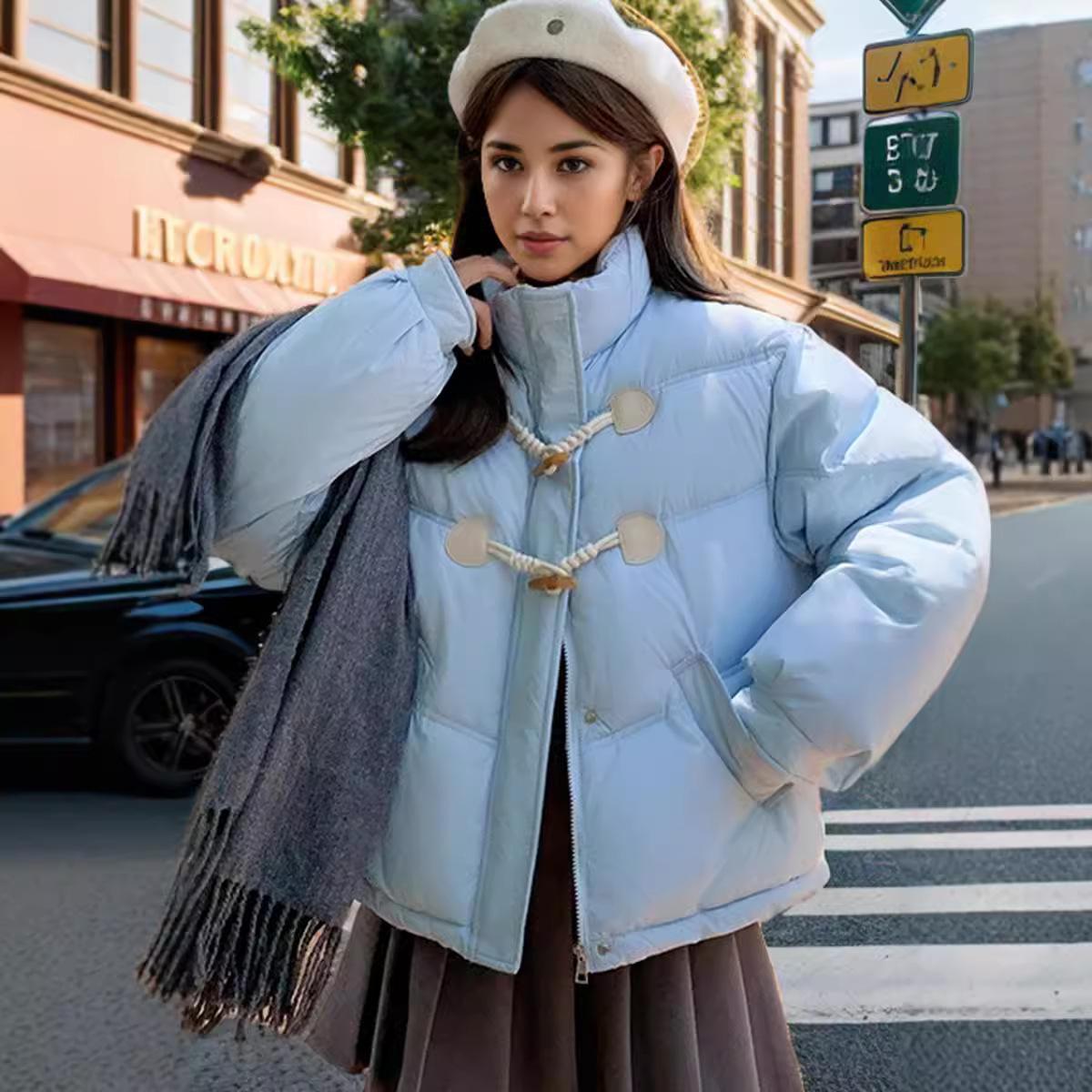 Женская утолщенная короткая хлопковая куртка — фото 4