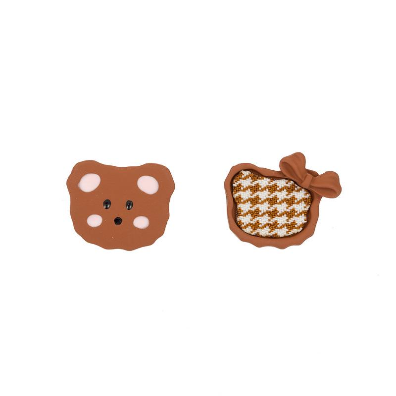 

Cute Bear Asymmetrical Stud Earrings, S925 Silver, Houndstooth Design, Versatile Fashion from Japan & South Korea - E566