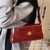 Premium Texture Retro Niche Bag Women's 2025 New Autumn and Winter Versatile Messenger Bag Single Shoulder Underarm Bag Method Stick Bag