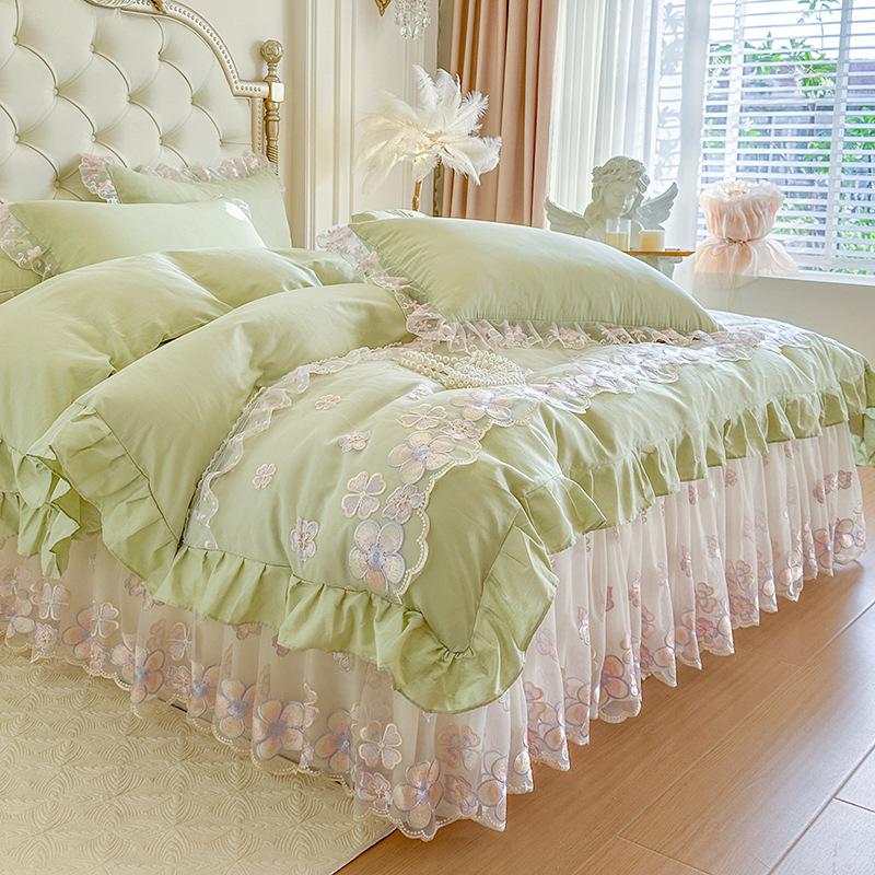 Premium Skin-Friendly Cotton Lace Bedding Set - All-Season Princess Style Duvet Cover (4-piece)