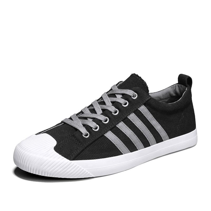 New Mens Canvas Shoes Lightweight Breathable Versatile Casual Shoes Mens Low Top Flat Sports Shoes Man Designer Sneakers Men
