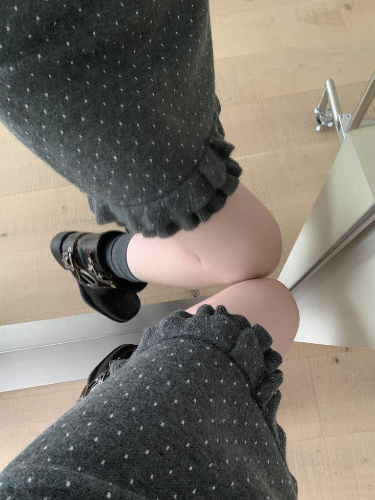 Trendy Polka Dot Knit Black Fungal A-Line Skirt for Women - Winter Petite Hip-Hugging Short Skirt