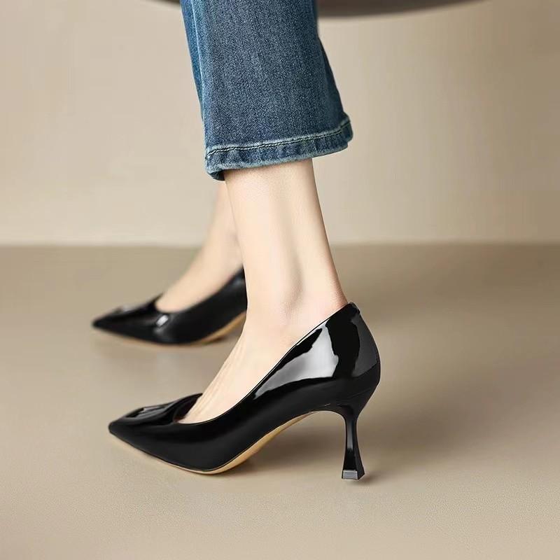 Shallow single shoes women's autumn new commuter professional four-season shoes European station pointed thin heel patent leather black high heels