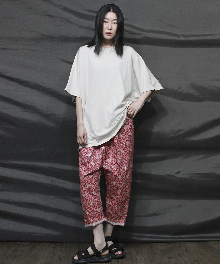 Deumakeu Medium Fit Paisley Baggy Pants Deep Red