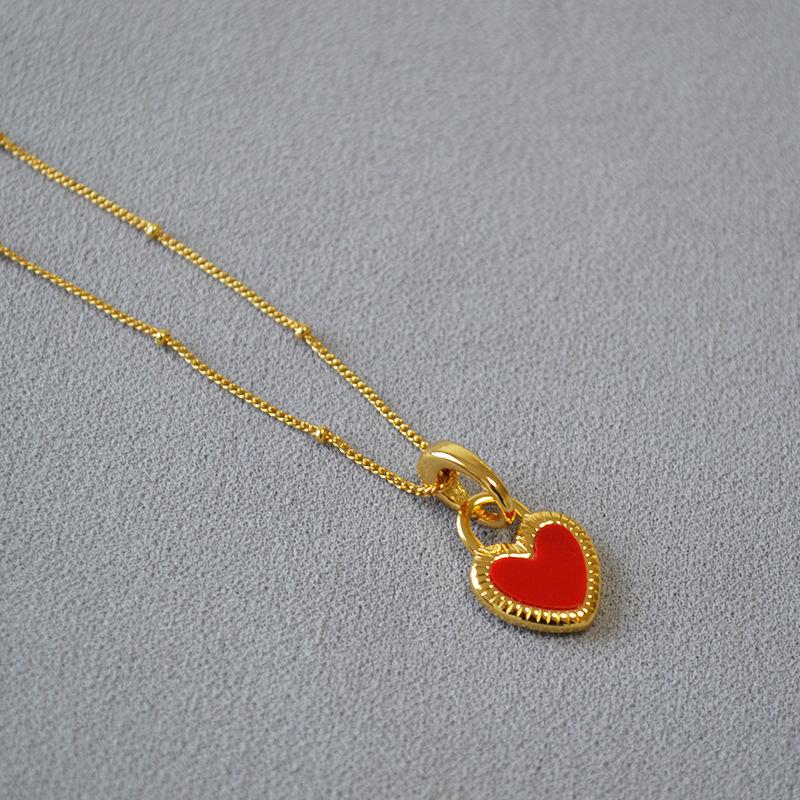 Japanese Korean Style Fashion Niche Design, Simple and Exquisite Retro Black and White Double-sided Love Pendant, Doudou Chain Necklace