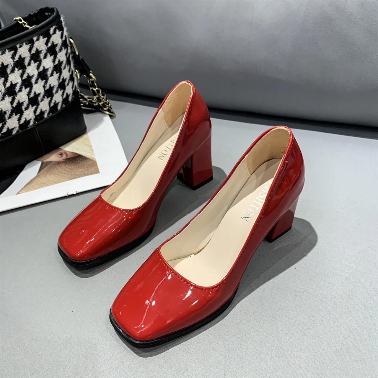 

Жіночі туфлі-човники Comemore 2024 на товстих підборах, робоче взуття для вечірок, жіноче літнє взуття, великий розмір 43, 7,5 см, квадратний носок, лаковане взуття 43 червоний