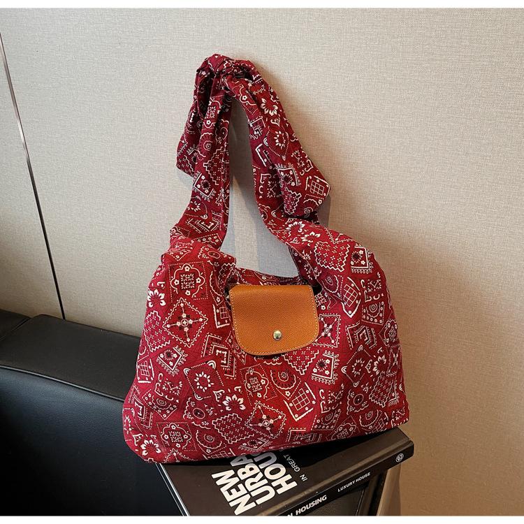 New Women's Canvas Niche Light Luxury Premium Texture Shoulder Armpit Large Capacity Lazy Wind Tote Bag