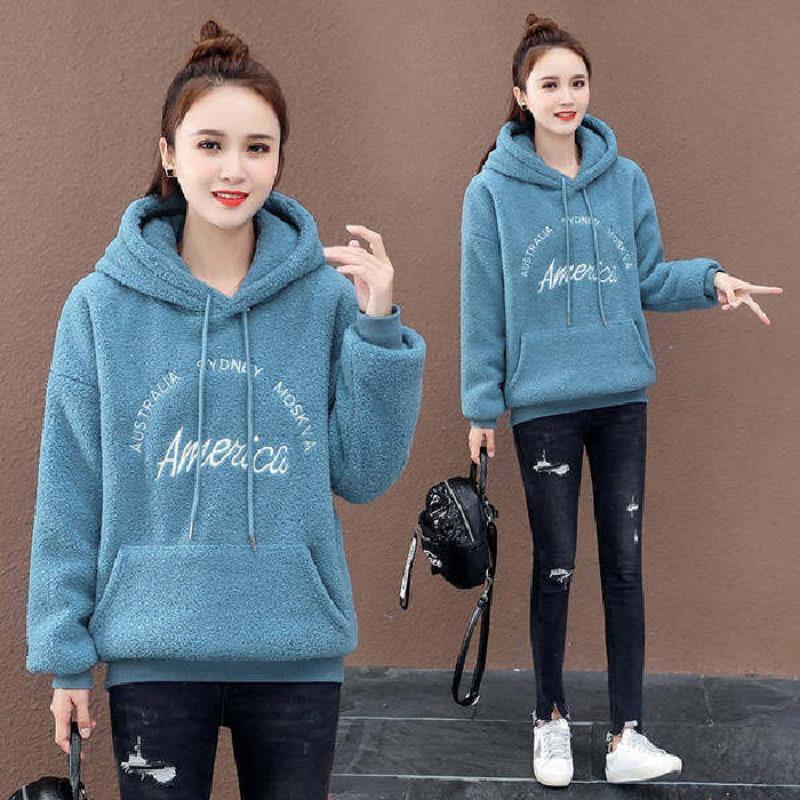 Lamb wool thickened fleece sweater women, winter warm casual short coat