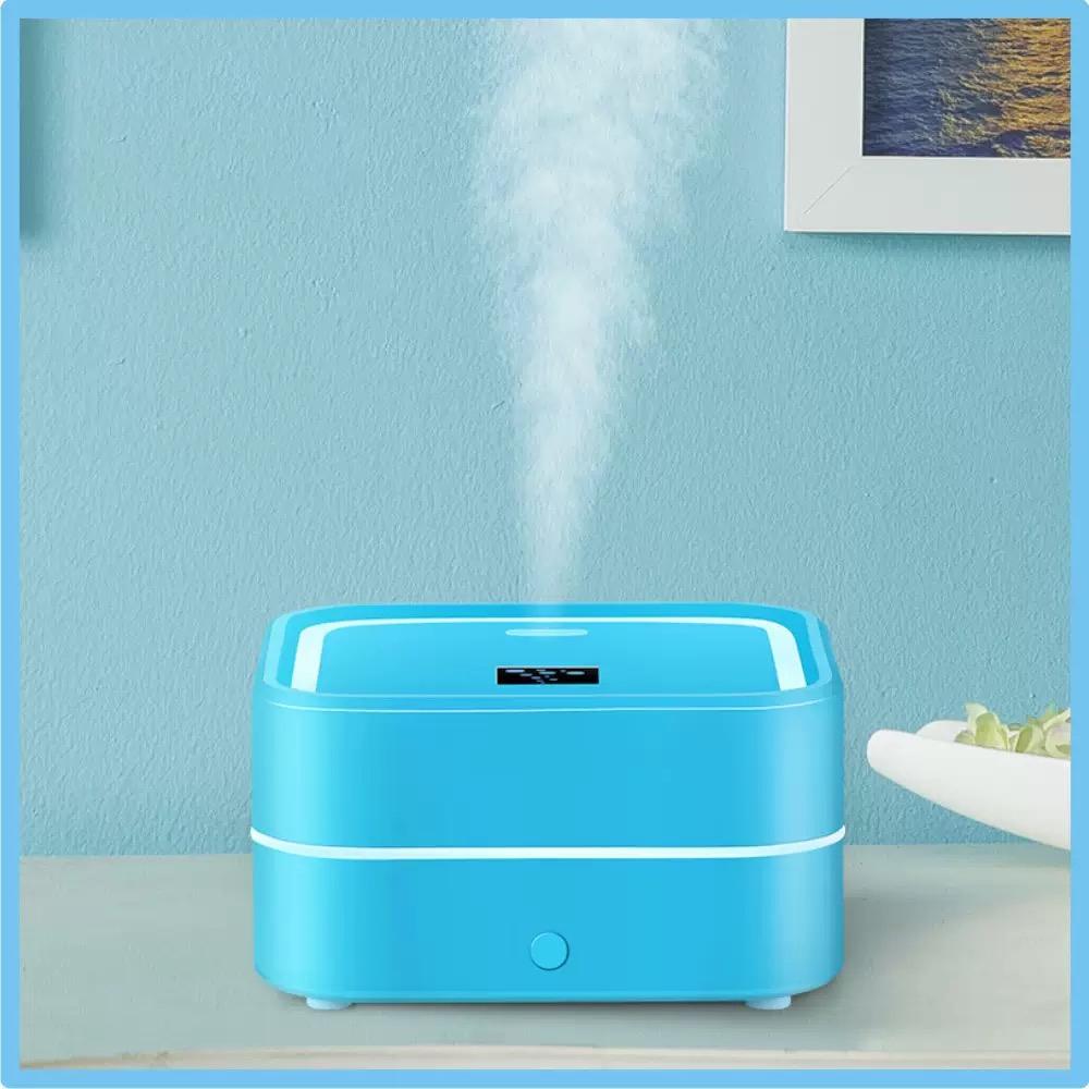 Mini USB Humidifier & Aromatherapy Diffuser with Soothing LED Lights for Car & Office