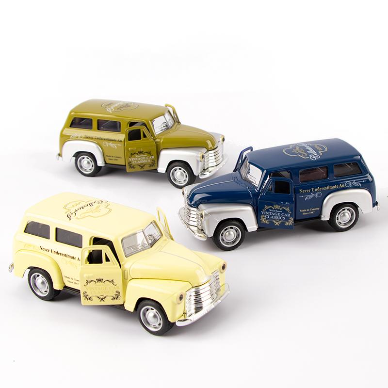 1: 32 Alloy Chevrolet School Bus Classical Vintage Car Simulation Model School Bus Children'S Toy