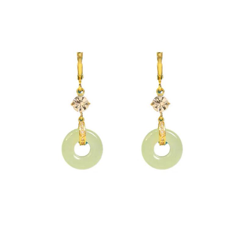 No pierced earrings~ Medieval style safety buckle earrings, jade niche design sense ins cold wind mosquito coil disc ear clips