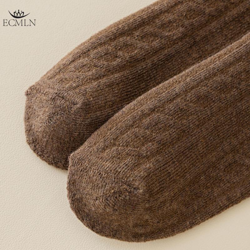 Women's Mid-tube Socks Autumn and Winter Thick Warm Terry Socks Retro Hemp Pattern Solid Color Women's Socks