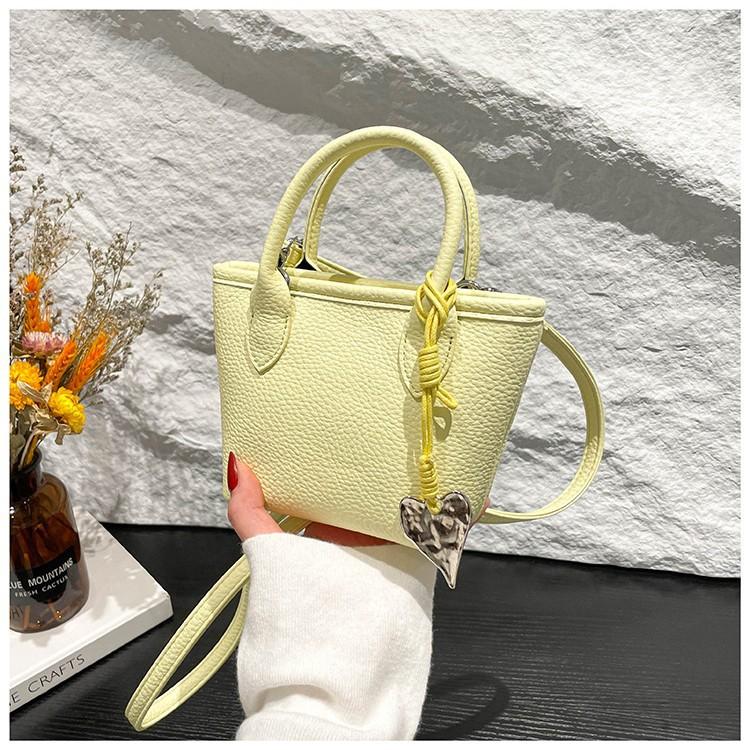 Portable Bucket Bag Summer New Niche Trendy Casual Shoulder Bag Premium Messenger Bag