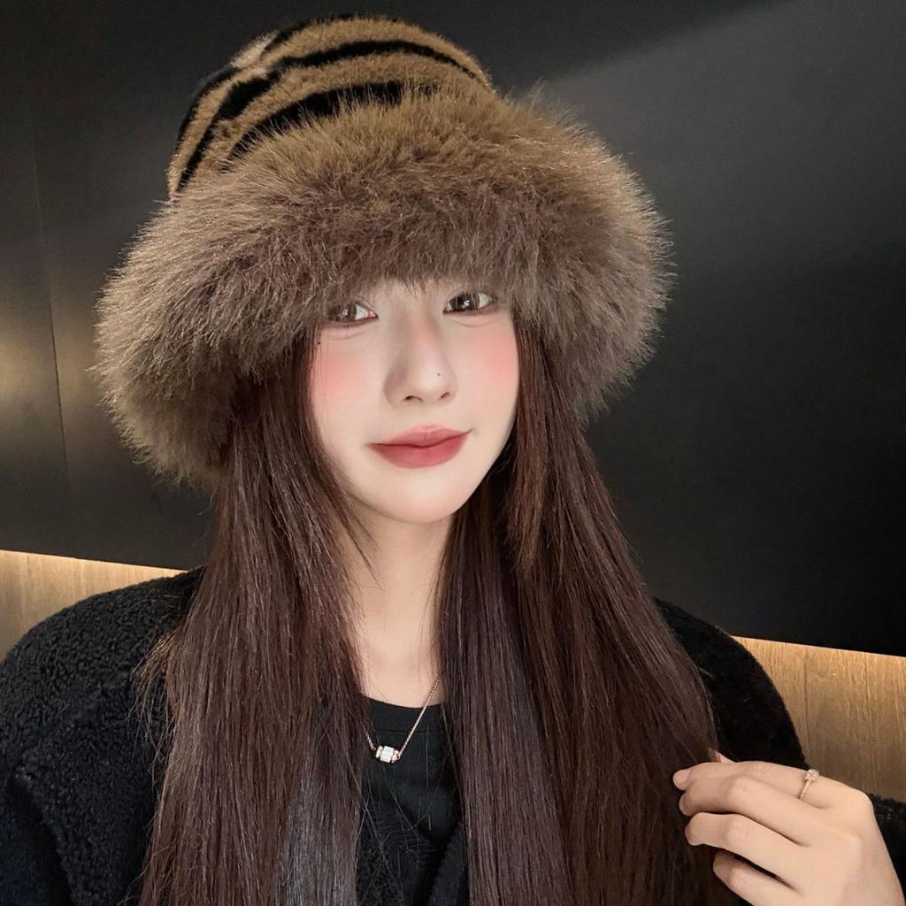 Women's Hat New Striped Plush Thickened Warm Hat Winter Casual Fashion Fisherman Hat Bucket Hat Women's
