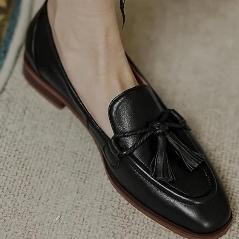 Retro Britischer Stil Quadratischer Kopf Damen Loafer Schuhe Sommer Neuer Stil Quaste Bequem Einzelne Schuhe Damen Braune Schuhe