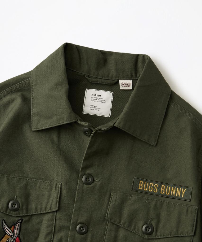 Outstanding [Looney Tunes] Wappen Fatigue Shirt_Olive Green