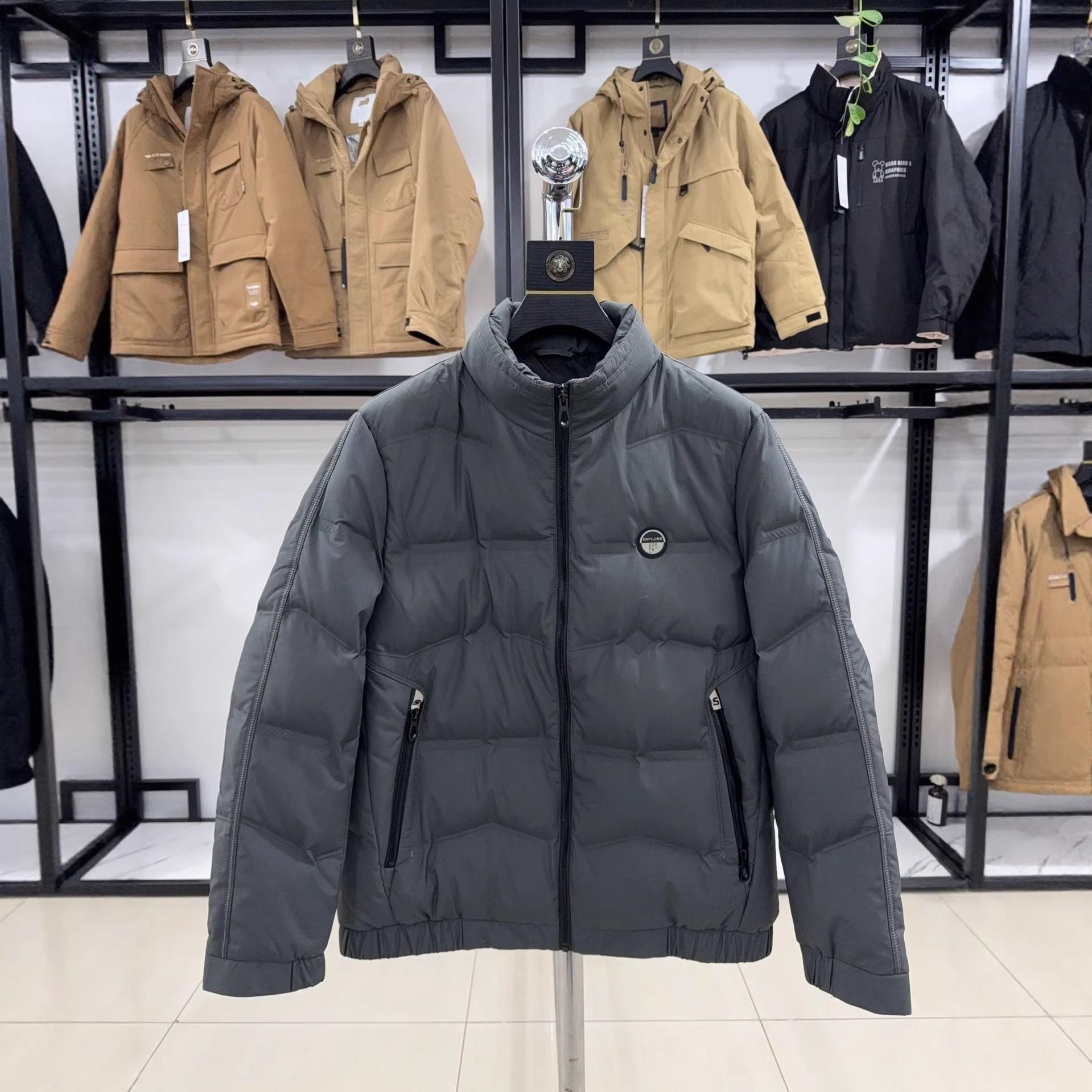 

Sugi Family Warm Down Jacket with Stand-up Collar, 85% Down, Zipper Pockets, Winter Cold Protection, Style 29170 Size 52 for 150-165 jin