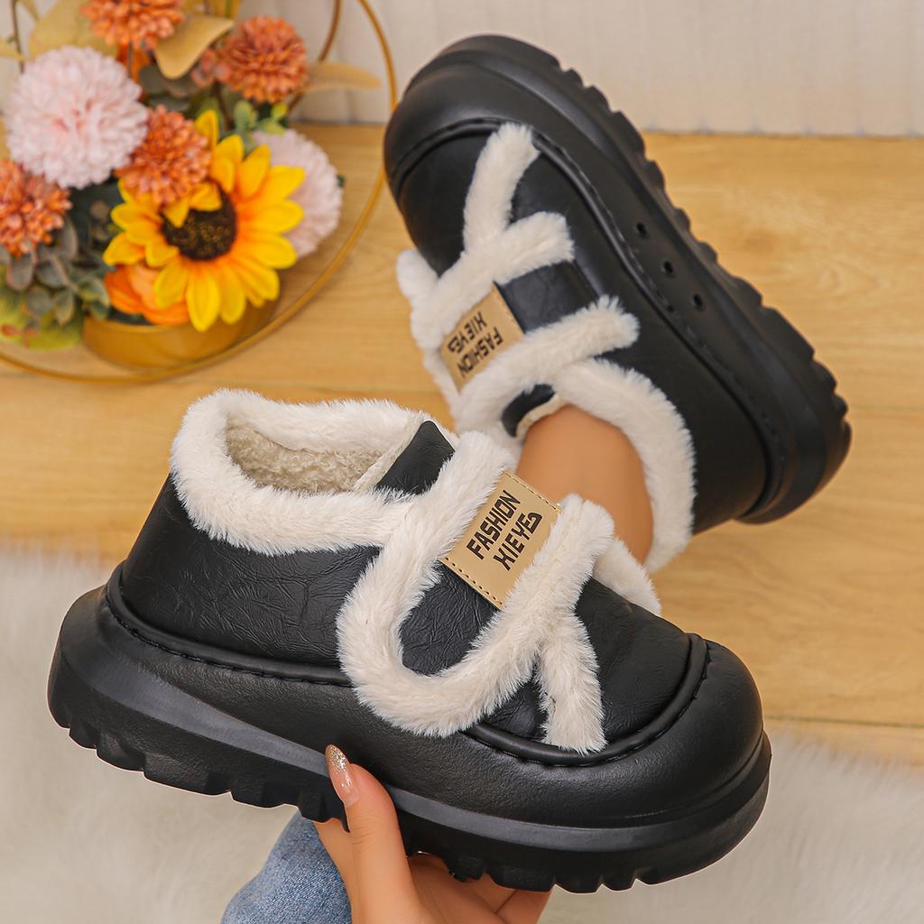 Fashion Cute Thick Bottom Fluffy Fur Casual Shoes Women 2025 Winter Chunky Platform Furry Ankle Boots Warm Plush Non Slip Snow Boots