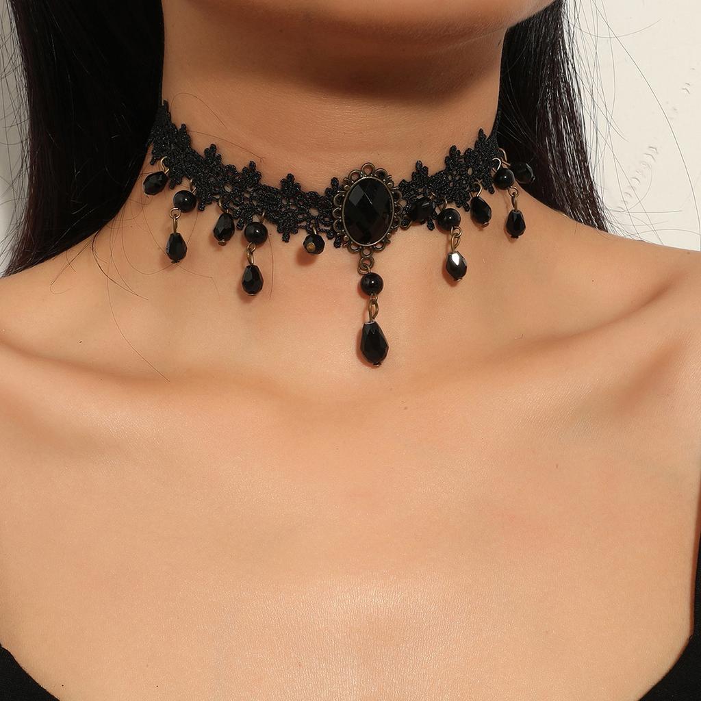 Vintage Klasyczny Gotycki Koronkowy Choker dla Kobiet Czarny Kryształowy Wisiorek Urok Choker Naszyjniki Boho Biżuteria na Obojczyk Prezenty Świąteczne