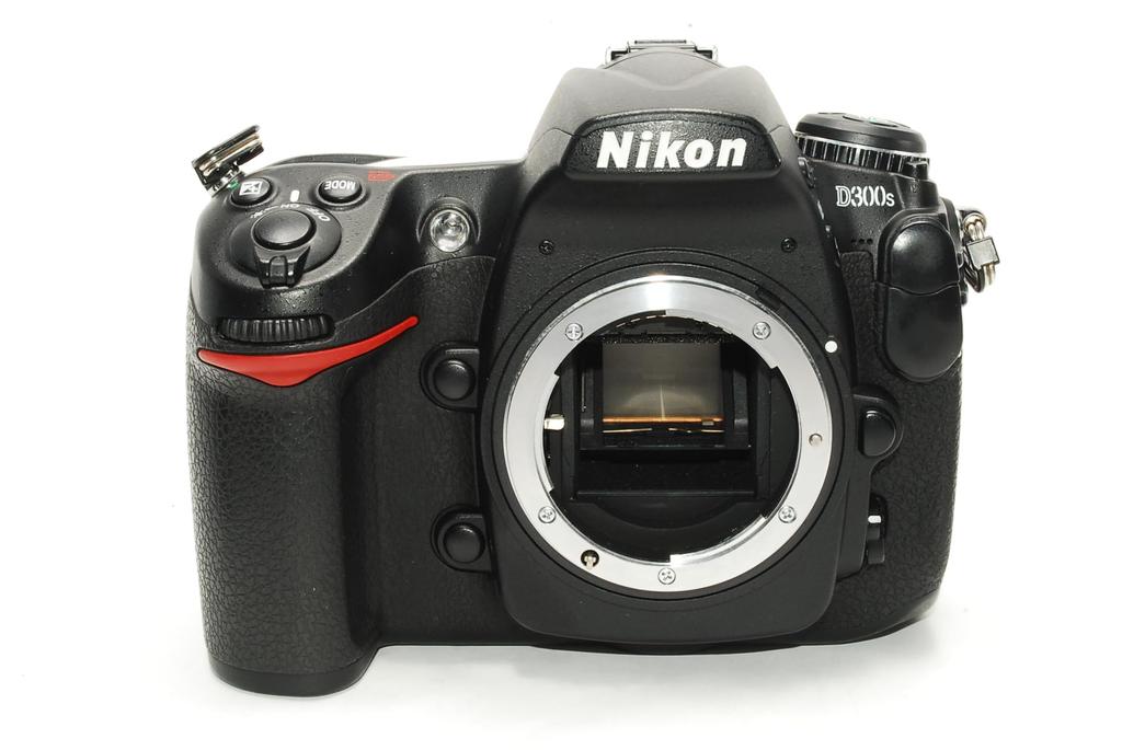 Nikon D300S Digital SLR Camera Body (Refurbished)