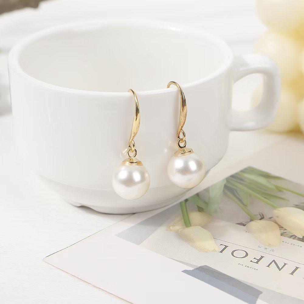 Retro Korean Pearl Dangle Earrings - Luxurious Gold Design