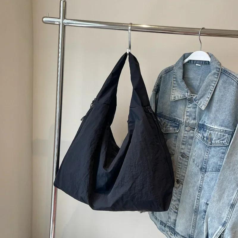 Women Simple Shoulder Bag Multi-Pocket Commuting Tote Bag Large Capacity Nylon Underarm Bag Versatile Shopping Handbag Tote
