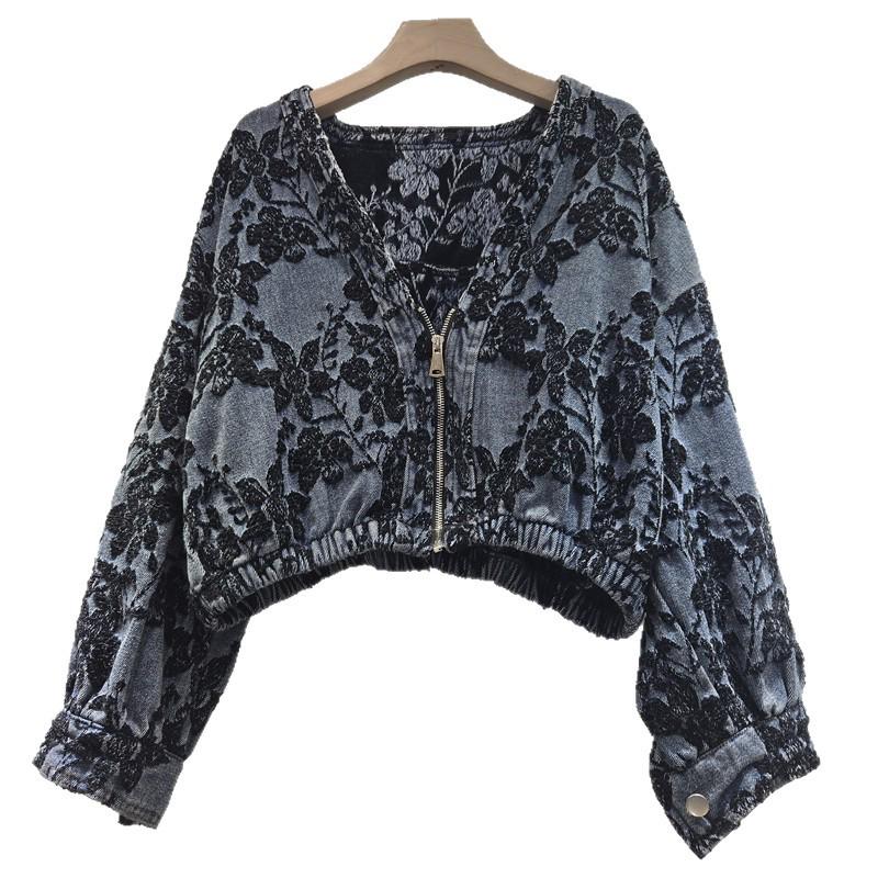 Retro European Patchwork Jacquard Embroidery Short Jacket for Women – Spring 2026 Petite Fashion