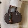 Hand bag women's 2025 new trendy autumn and winter light luxury niche high-end shoulder bag commuter messenger small square bag