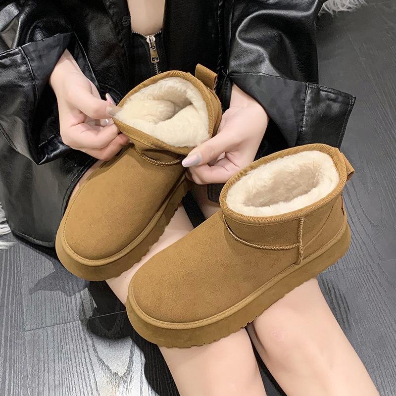 Thick-soled versatile snow boots for women to wear outside the winter new warm and heightened non-slip waterproof small cotton shoes