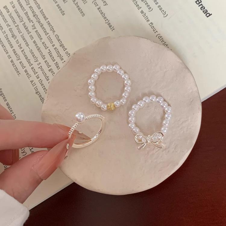 Elegant Handmade Elastic Pearl Beaded Ring for Women - Trendy and Exquisite Finger Accessory