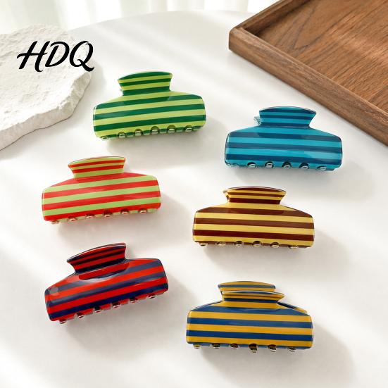 Vintage Style Hair Claw for Women Strong Grip Non-Slip Teeth Clip Striped