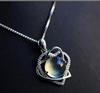 Japanese & Korean Fashion Pink Crystal Women's Clavicle Necklace with Rose Quartz Pendant.