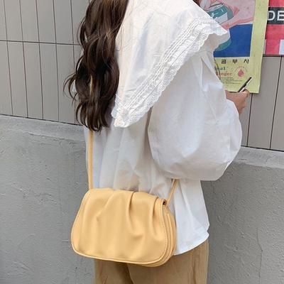 2026 Neue Damen Weiße Wolken Satteltasche Lady Koreanischer Stil Einfachheit Raffung Crossbody-Taschen Damen Trendig Lässig Vielseitige Taschen